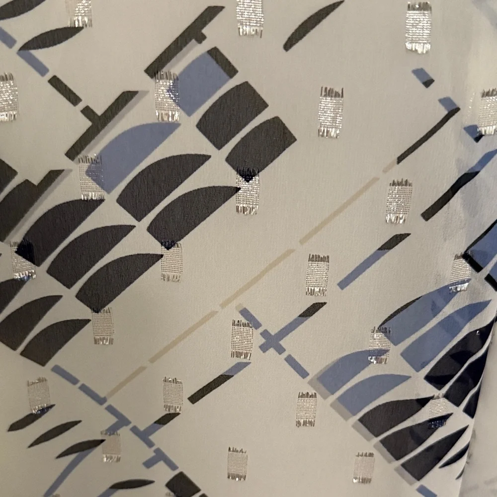 White House Black Market Geometric Sleeveless Blouse - Navy and White Size Large - Picture 4 of 4